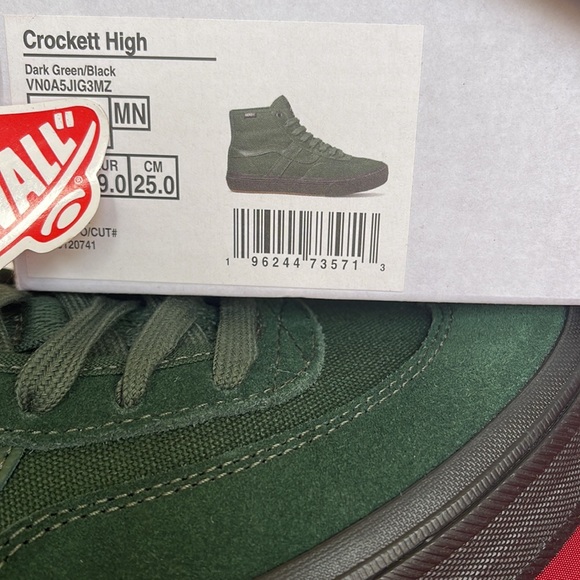 Vans Men’s Crockett High
Dark Green/Black
VN0A5JIG3MZ
sneakers - Picture 16 of 16